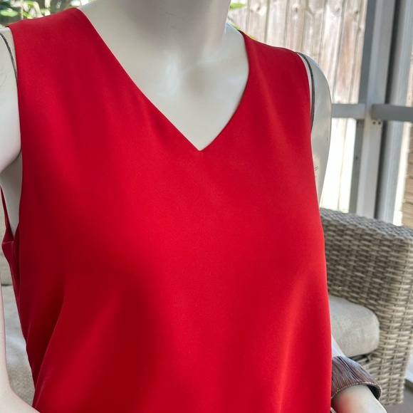 🌴 Bright Red, Lined Sleeveless Tank, Size M - Picture 4 of 9